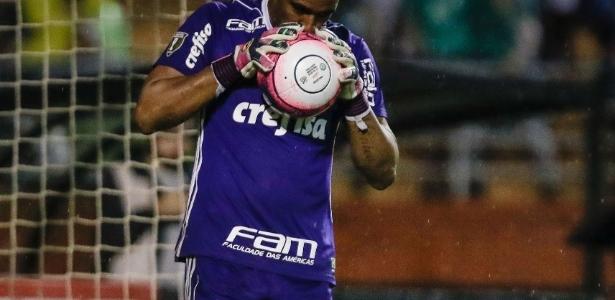 Sem conversas para renovar, Jailson não quer 