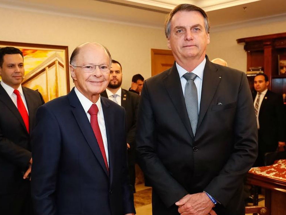 Edir Macedo se prepara para abandonar Bolsonaro