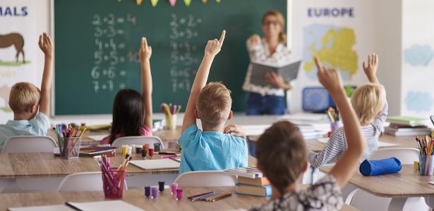 escola; aula; alunos; professor; classe; educação; aprendizado