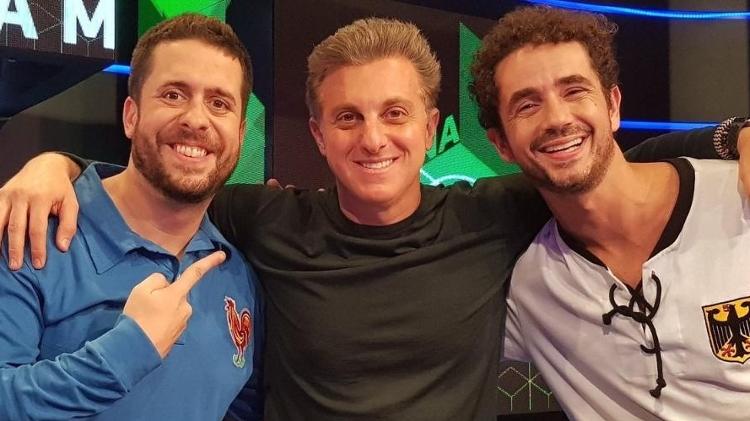 mauricio-meirelles-luciano-huck-e-felipe-andreoli-no-programa-zona-mista-do-sportv-1529806070358_v2_956x500 - Divulgação/SportTV - Divulgação/SportTV