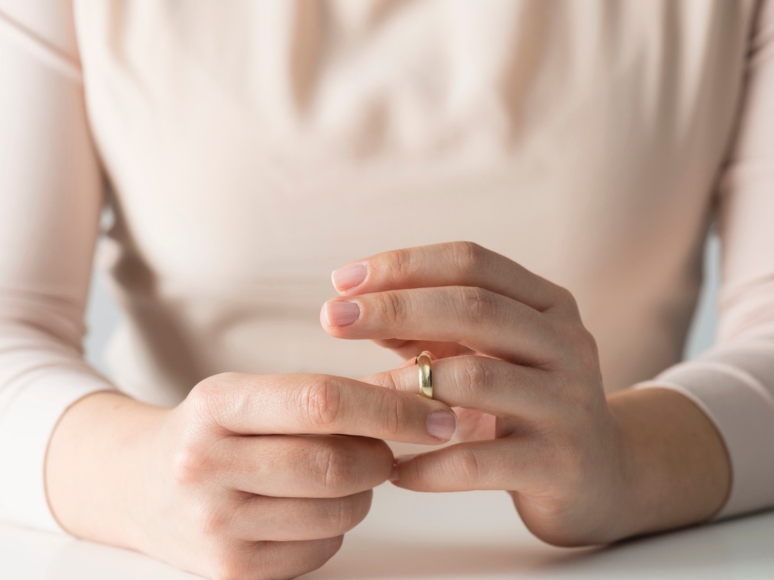 Tenho um casamento feliz de 23 anos e um amante para realizar fetiches