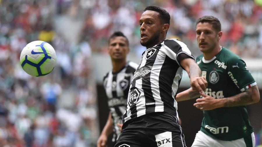 Botafogo x Palmeiras duelaram em Brasília - 