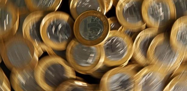 IPCA-15 reforça alta na inflação e mais lentidão nos cortes dos juros