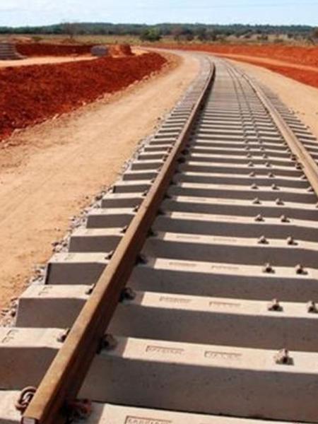 Nova regra permite que ferrovias possam ser projetadas, desenvolvidas e operadas por empresas privadas sem licitação - Divulgação/Governo Federal
