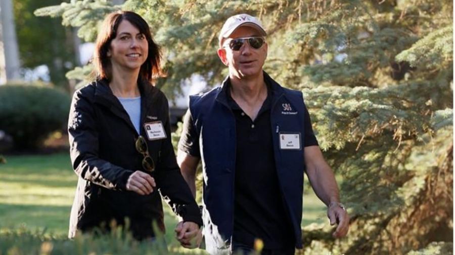 Jeff e MacKenzie Bezos - Getty Images