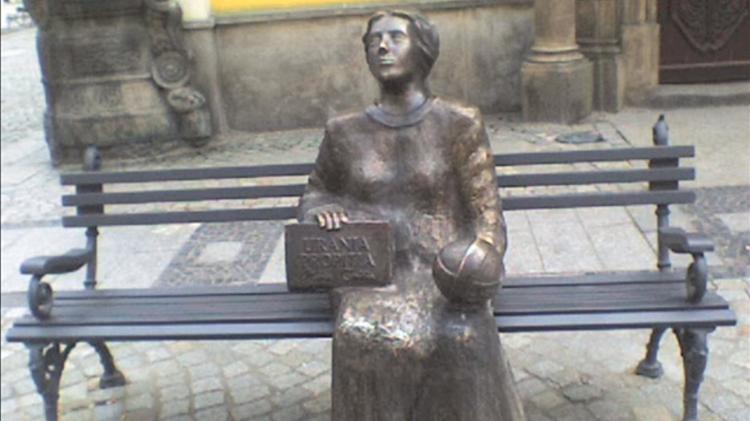 Assim como Katie Bouman, conheça mais 11 mulheres que marcaram a ...