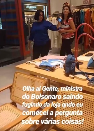 Ministra Damares é questionada sobre a cor da sua blusa, azul - Reprodução/Instagram 