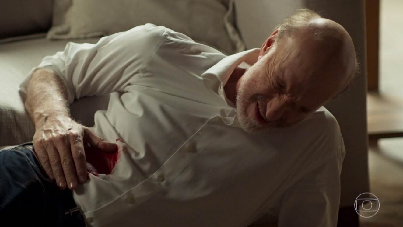 Severo leva um tiro de Laureta - Reprodução/TV Globo