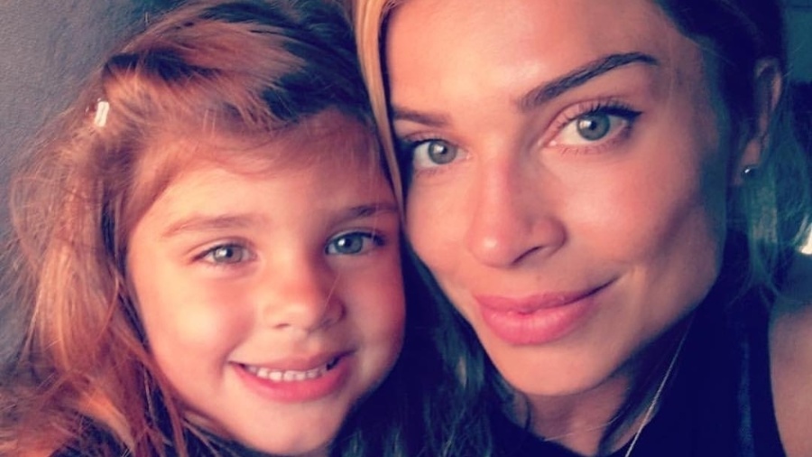  Grazi posa ao lado da filha, Sofia - Instagram/massafera
