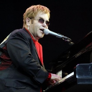O cantor Elton John - AFP