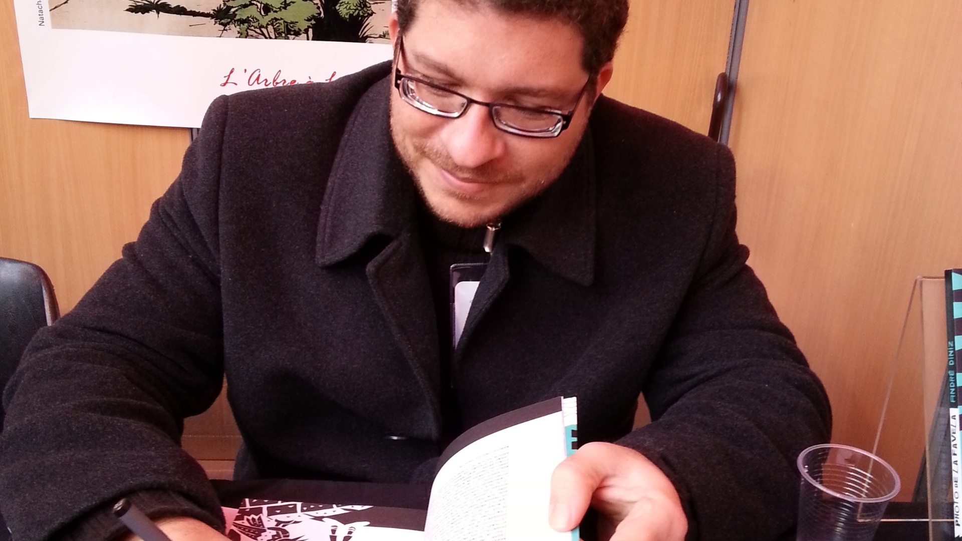 O desenhista André Diniz é o idealizador do Muzinga, site que divulga duas novas histórias em quadrinhos por semana. - Divulgação