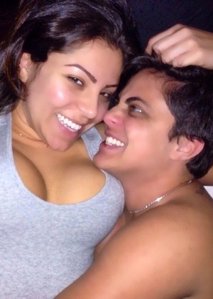 21.out.2014 - "Foi aquele tesão absurdo", affirmou Andressa sobre melhor noite de sexo com Thammy. Na foto, Thammy sem camisa se declara para Andressa em imagem postada nas redes sociais - Reprodução / Instagram
