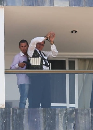 Jac Souza Santos (esquerda) manteve refém por quase oito horas em hotel de Brasília - Alan Marques/Folhapress