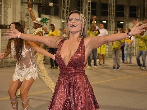 Ensaios das escolas de samba 2015