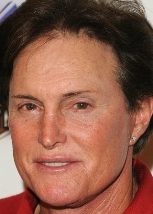 Bruce Jenner foi atleta olímpico e é ex-padrasto das irmãs Kardashian