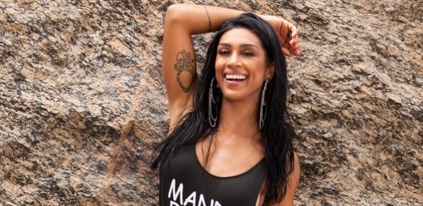 Ex bbb amanda ensaio
