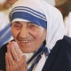 Conhecida por Madre Teresa de Calcutá, canonizada em 2016 como Santa Teresa de Calcutá, ganhou o Nobel da Paz de 1979