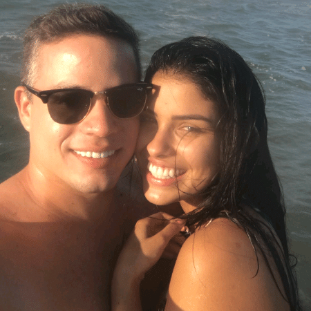 31.out.2016 - Ao lado do namorado, o empresário Anderson Felício, Munik Nunes aparece em selfie - Reprodução/Snapchat/Munik Nunes Oficial - Reprodução/Snapchat/Munik Nunes Oficial