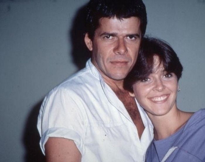 1985 - Edson (José Mayer) e Lenita Brandão (Deborah Evelyn) ficaram juntos em "A Gata Comeu", novela exibida pela TV Globo - Divulgação/TV Globo