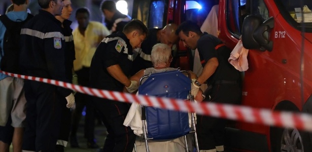 Dezesseis vítimas fatais do atentado ainda não foram identificadas - Valery Hache/AFP