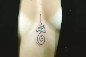 Pin de jose hernandez em Jose em 2023  Tatuagem na mão, Tatuagem, Tatuagem  de mão