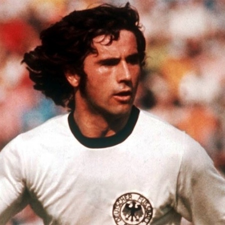 Gerd Müller é um dos principais responsáveis pelo título da Alemanha na Copa de 1974 ao lado de Beckenbauer
