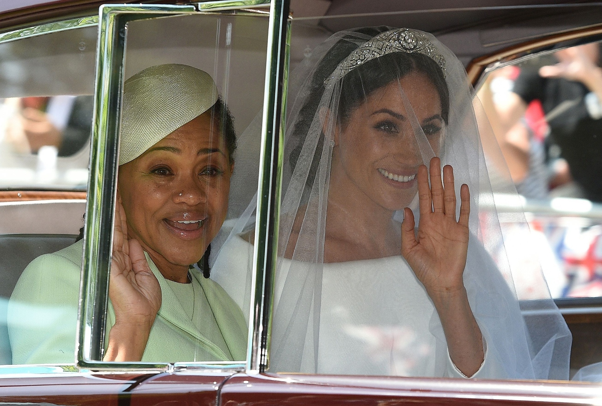 Meghan chegou de carro acompanhada da mãe, Doria Ragland - Oli SCARFF/AFP