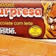 Lançado pela Nestlé em 1983, o chocolate Surpresa vinha com cartões com fotos e informações de animais - Divulgação