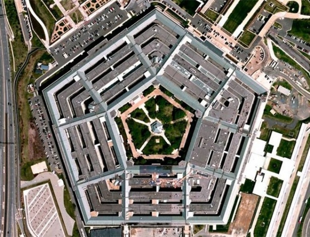 Vista aérea do complexo militar Pentágono, na Virgínia, Estados Unidos - Reprodução / Daily Overview