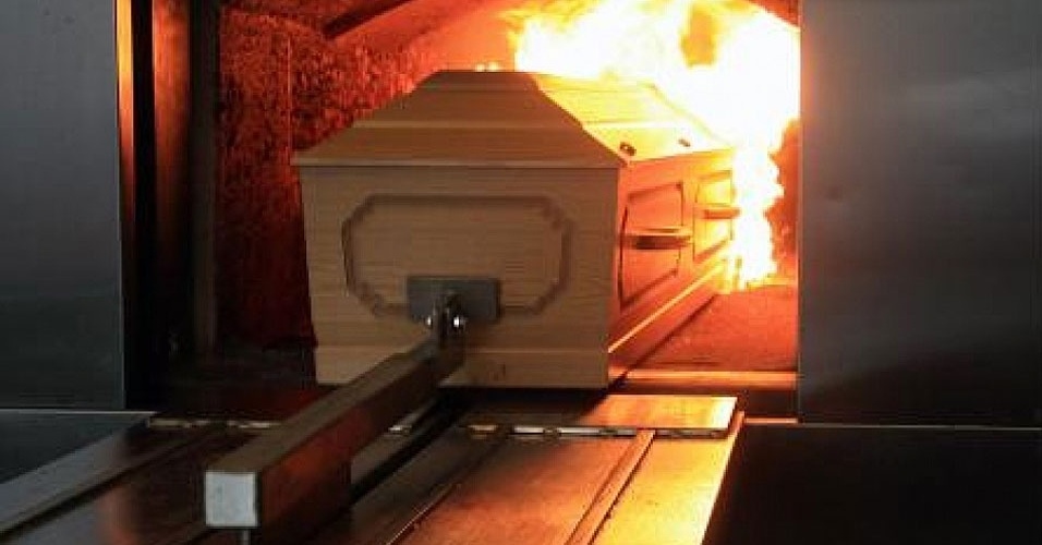 24 passos para conhecer o processo de cremação de corpos - BOL Listas
