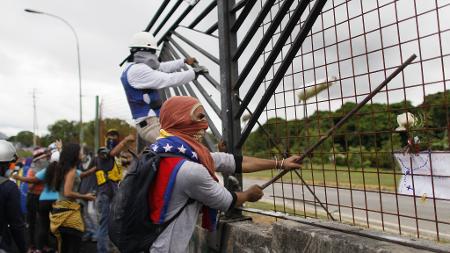 Ariana Cubillos/AP
