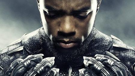 T'Challa/Pantera Negra (Chadwick Boseman).