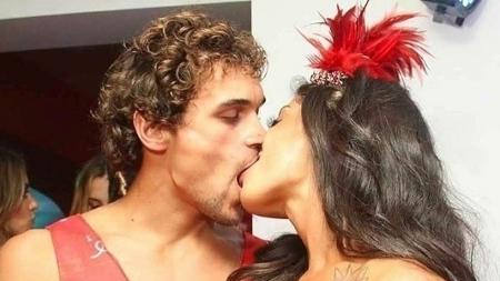 Reprodução/Instagram/aline_riscado