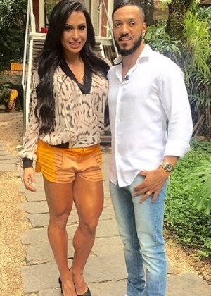 30.jul.2015 - O cantor Belo e a mulher dele, Gracyanne Barbosa, foram processados por uma dívida de R$ 18 mil a uma loja de decoração
