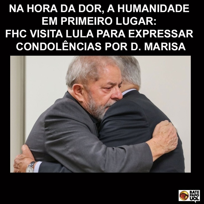 2.fev.2017 - O abraço de FHC e Lula no dia em que foi anunciada a morte cerebral da ex-primeira dama, Marisa Leticia, comoveu mais de 820 fãs do Bate-papo UOL no Facebook.