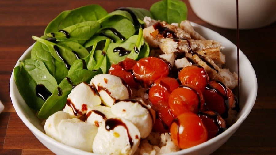 Arroz, frango e vinagre balsâmico