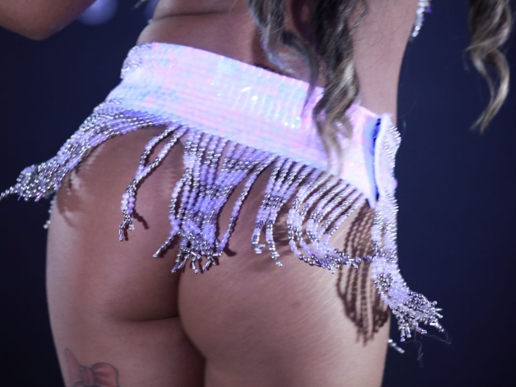 Durante evento que decidiu quem é a Miss Bumbum 2017, candidatas esbanjaram sensualidade em performances arrasadoras - Rodrigo Paiva/BOL