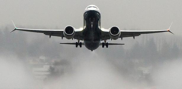 Economia Ações da Boeing sobem após agência descartar risco em software do 737 MAX 02/10/2026 18h48