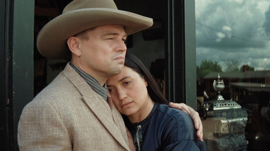 Leonardo DiCaprio e Lily Gladstone em 'Assassinos da Lua das Flores'