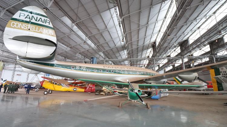 Constellation da Panair do Brasil: Aeronave estava abandonada no Paraguai e, hoje, integra o acervo do Museu Asas de um Sonho