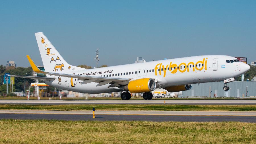 Avião da Flybondi: Ultra low cost opera voos da Argentina para São Paulo, Rio de Janeiro e Florianópolis (SC)