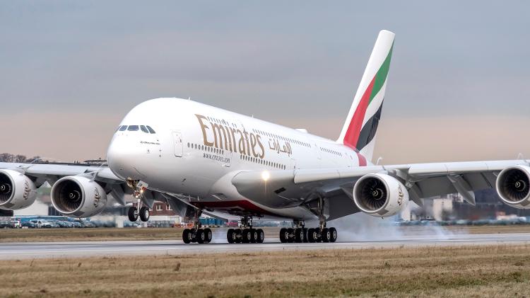 Emirates é a maior operadora do Airbus A380, o maior avião de passageiros do mundo Emirates é a maior operadora do Airbus A380, o maior avião de passageiros do mundo