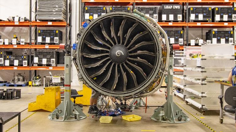 Motor de avião em manutenção na unidade de Três Rios (RJ) da GE Celma Motor de avião em manutenção na unidade de Três Rios (RJ) da GE Celma