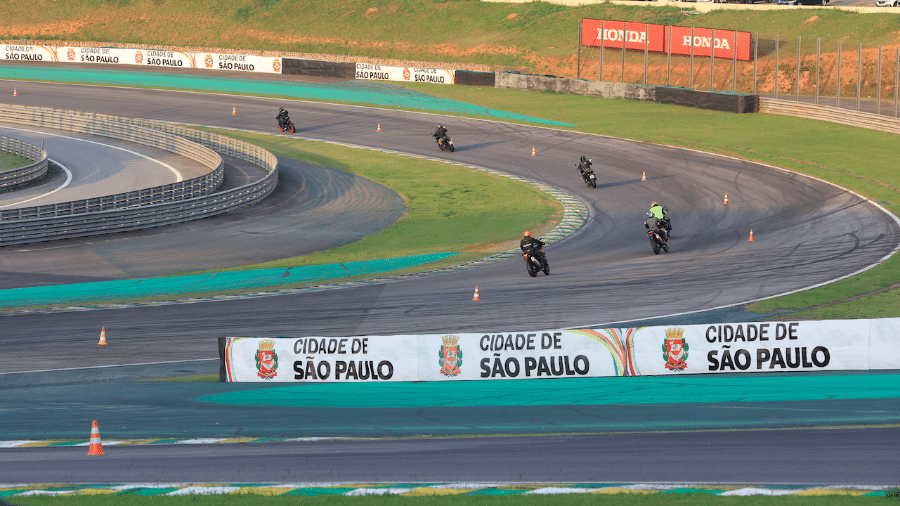 No próximo ano, evento terá mais um dia aberto ao público; expectativa dos organizadores é realizar mais de 8.000 test-rides em Interlagos - Mario Villaescusa/Divulgação