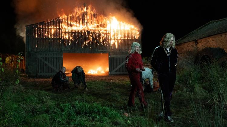 Jimmy Crystal (Jack O'Connell, à dir.) toca o terror em 'Extermínio: O Templo dos Ossos'