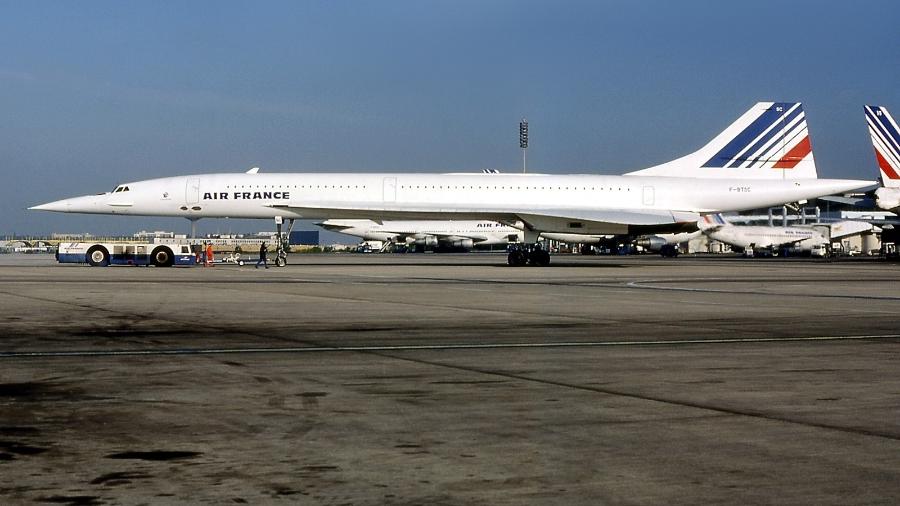 Concorde de matrícula F-BTSC fotografado em 1985: Aeronave sofreu acidente em 2000 na França