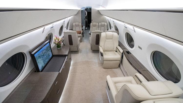 Interior do Gulfstream G700 em exposição no Catarina Aviation Show: Avião é considerado um dos mais luxuosos do mundo