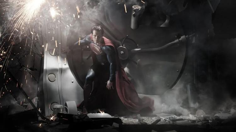 Henry Cavill em sua estreia como Superman em 'O Homem de Aço'