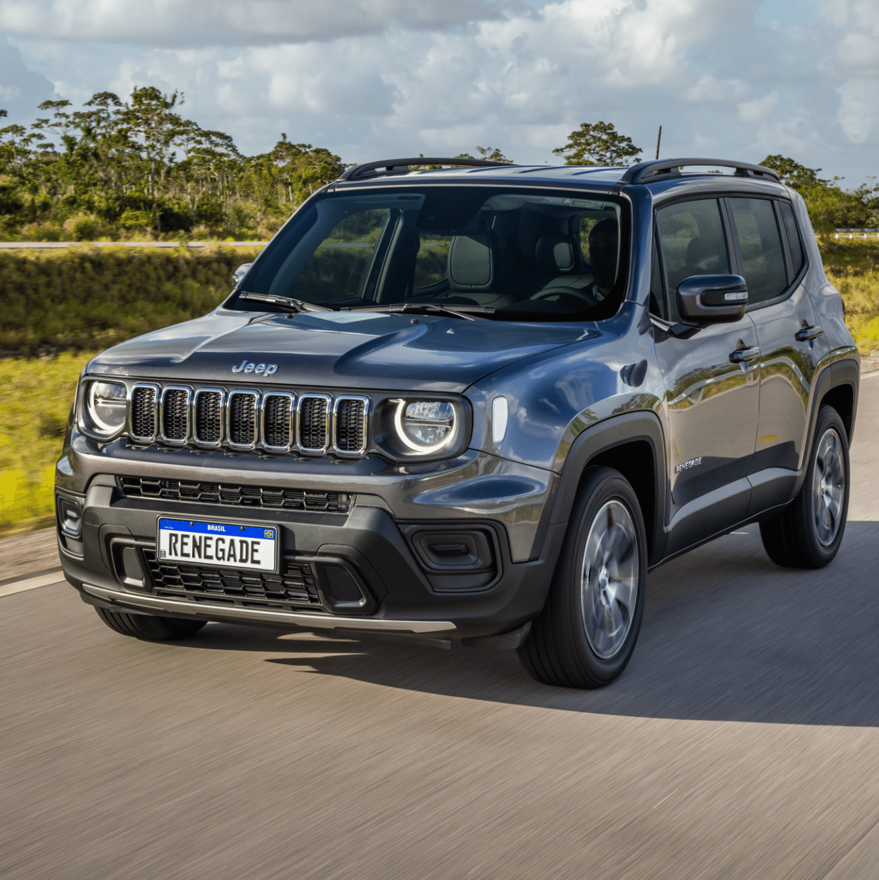 Após série de reclamações, Jeep é investigada por problema no câmbio -  02/06/2023 - UOL Carros