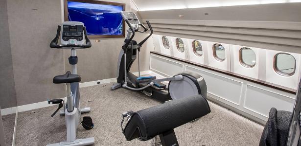 Academia mais alta do mundo fica a 12 km de altitude e dentro de avião